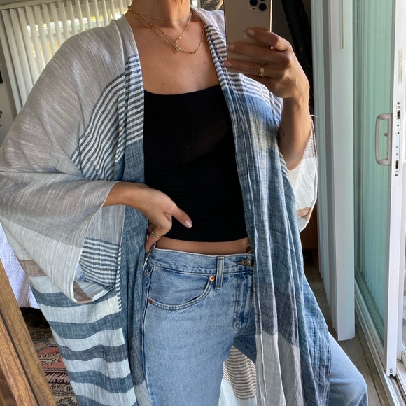 lovestitch Other - BEACHY COVERUP